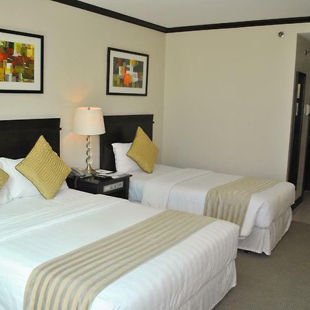 Tower Inn Makati Business Hotel Makati City Exteriér fotografie