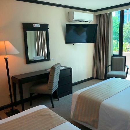 Tower Inn Makati Business Hotel Makati City Exteriér fotografie