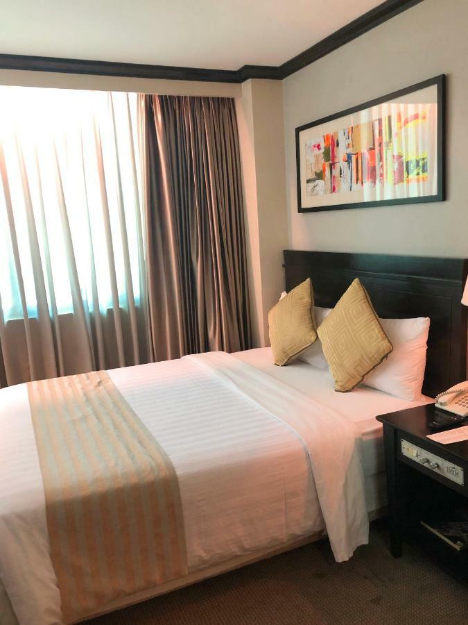 Tower Inn Makati Business Hotel Makati City Exteriér fotografie