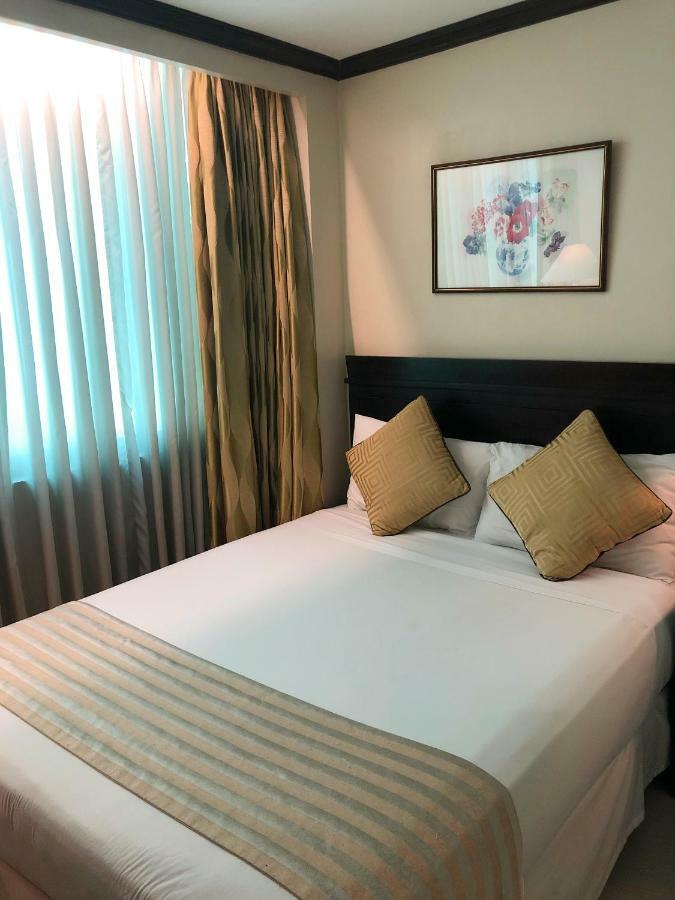 Tower Inn Makati Business Hotel Makati City Exteriér fotografie